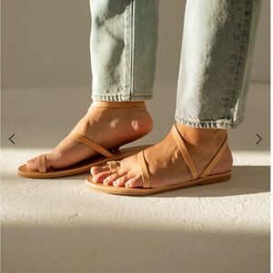 NEW Carly Jean Los Angeles Women's Rhodes Sandals Size 8 Leather Made In Greece